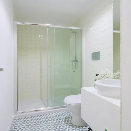 Apartament Toja *